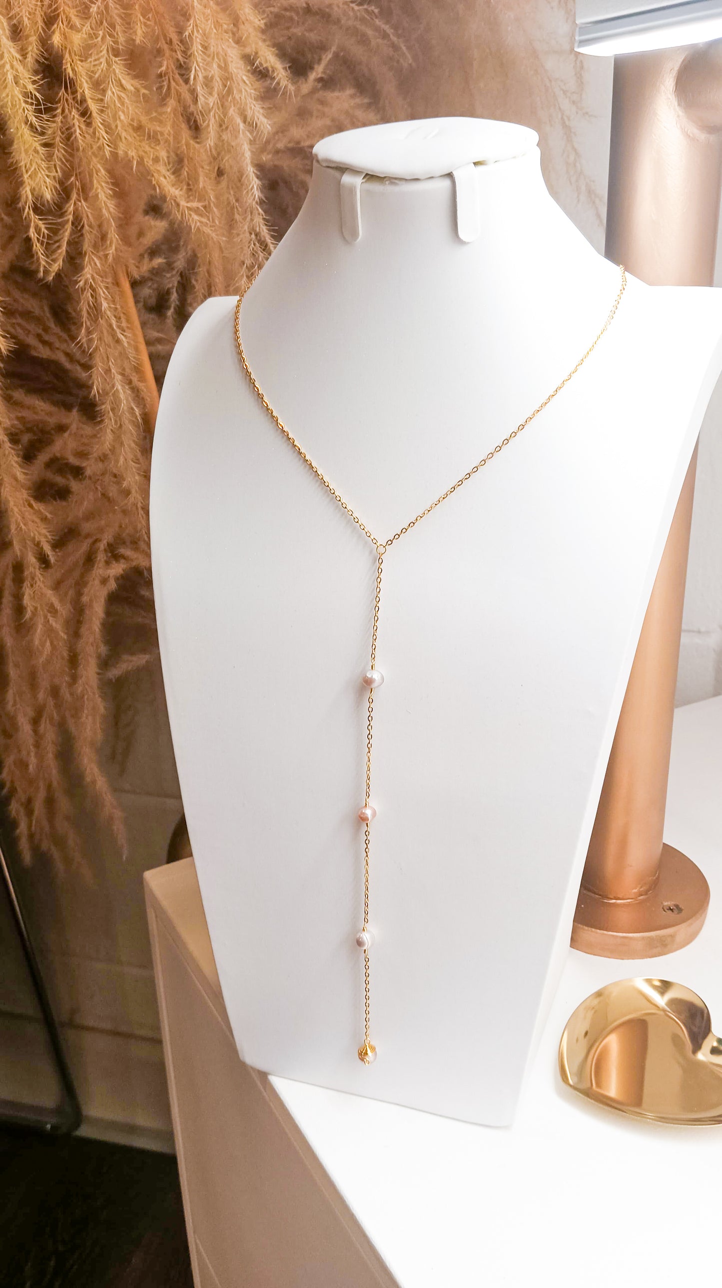 Pearl T body necklace