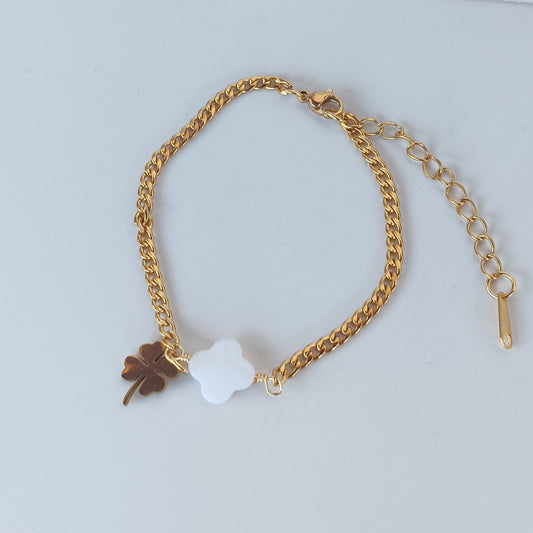 Mother of Pearl Clover Bracelet